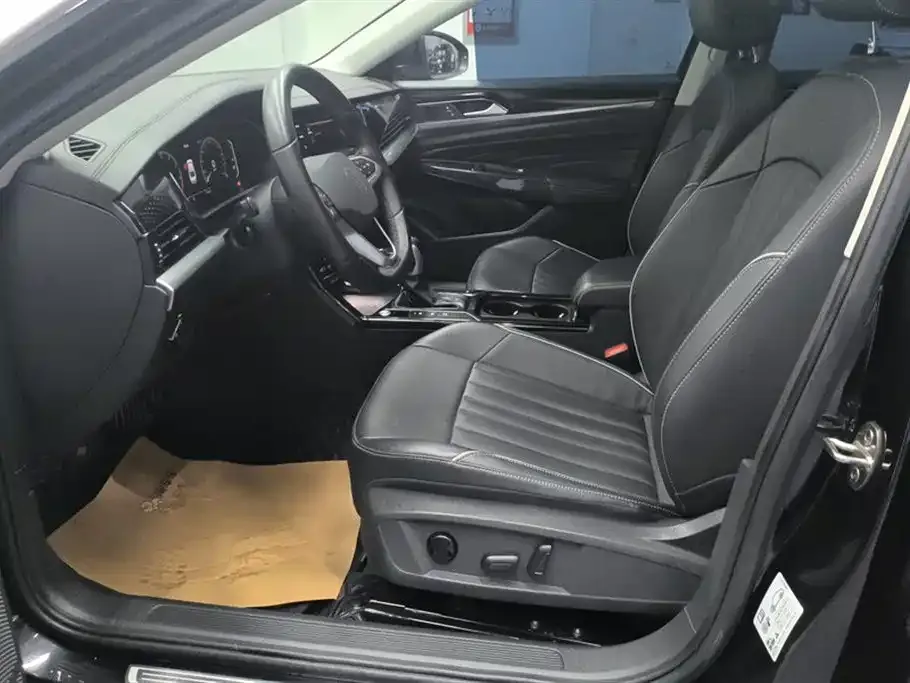 Volkswagen Passat — фото 7