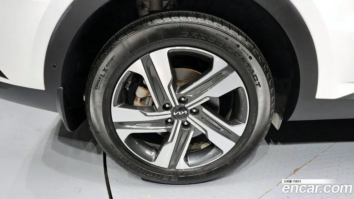 Kia Sorento — фото 5