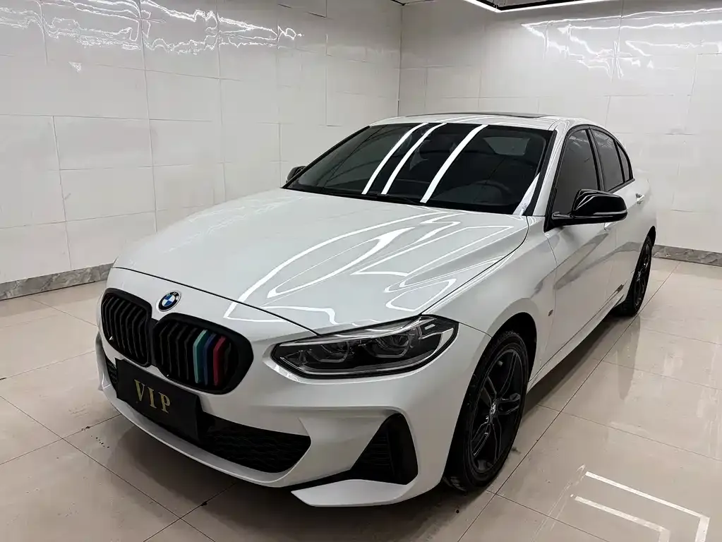 BMW 1 Series — фото 1