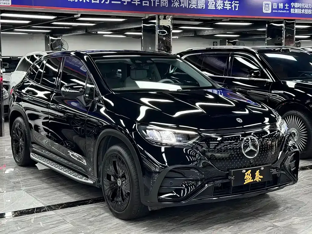 Mercedes-Benz EQE SUV — фото 6