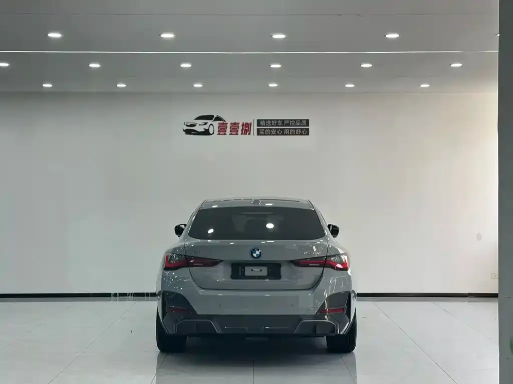 BMW i4 — фото 2