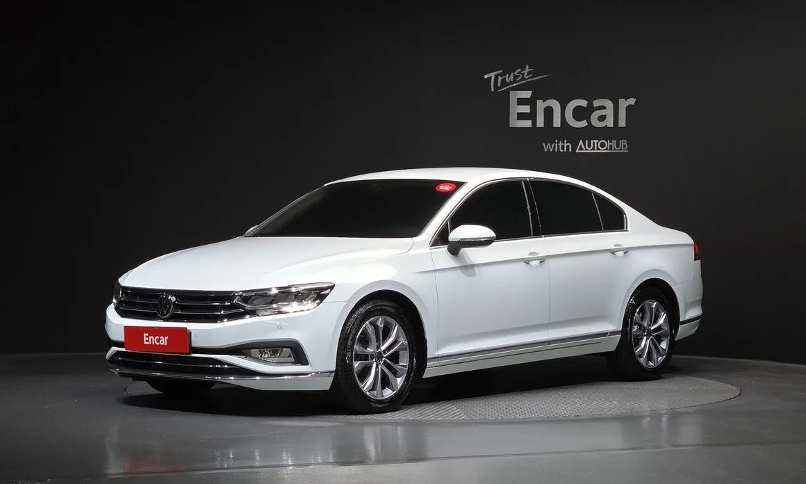 Volkswagen Passat — фото 1