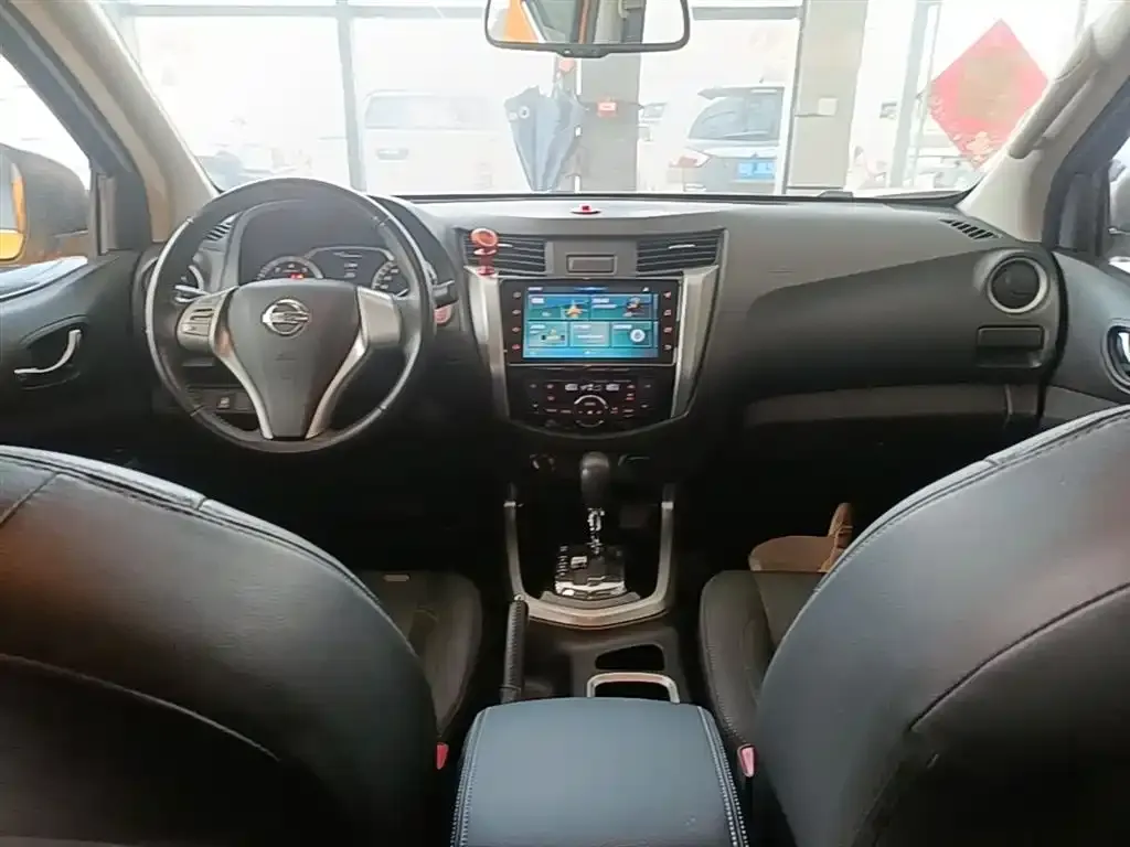 Nissan Navara — фото 3