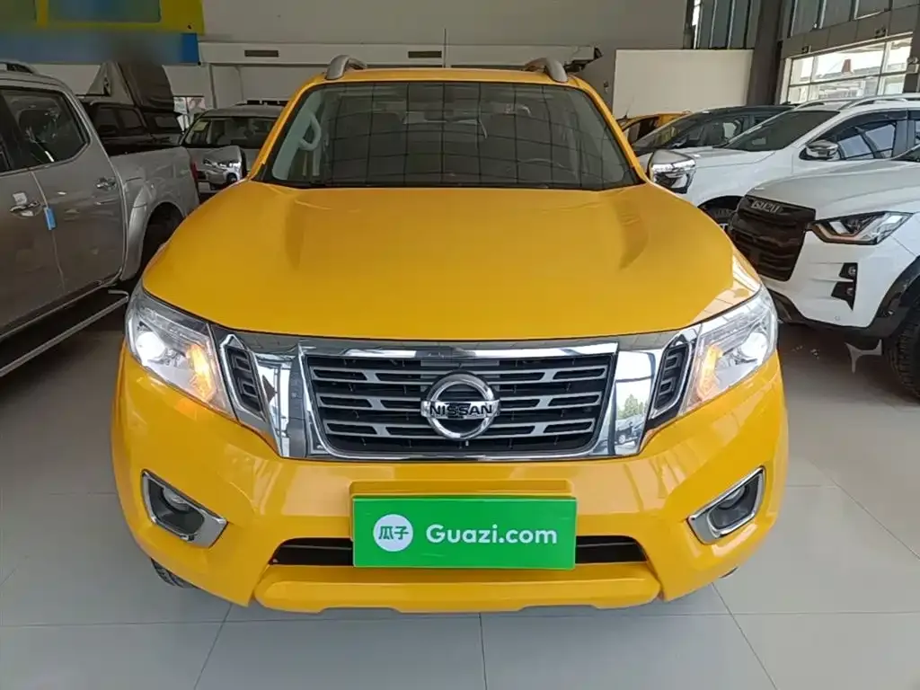 Nissan Navara — фото 8
