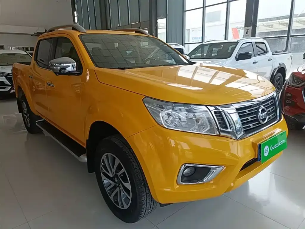 Nissan Navara — фото 7