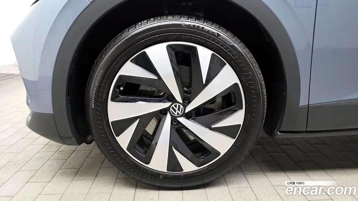 Volkswagen ID.4 — фото 5
