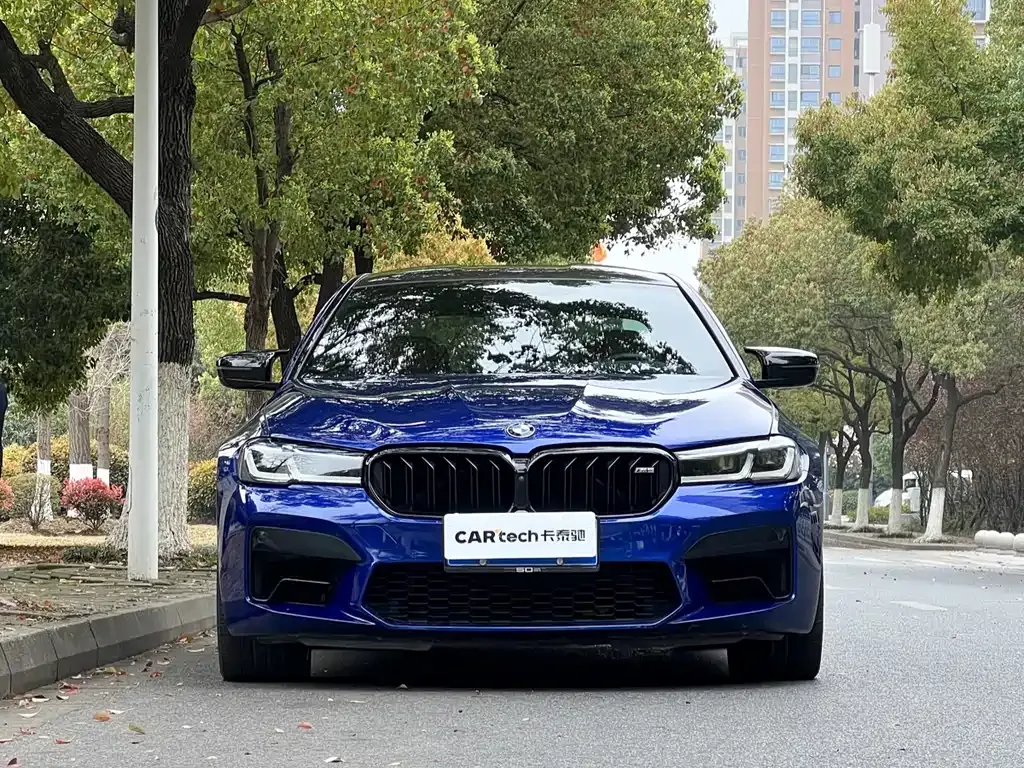 BMW M5 — фото 3