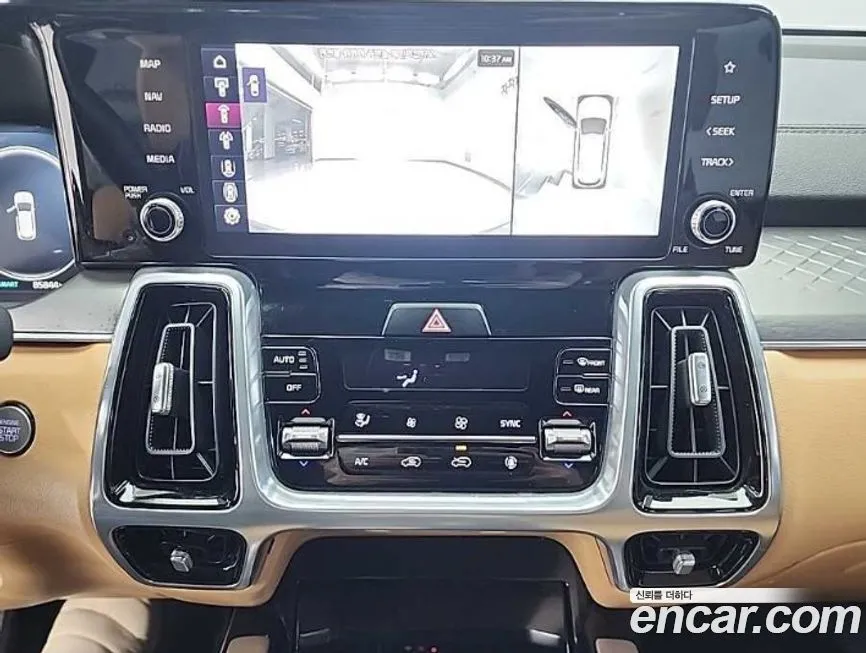 Kia Sorento — фото 10