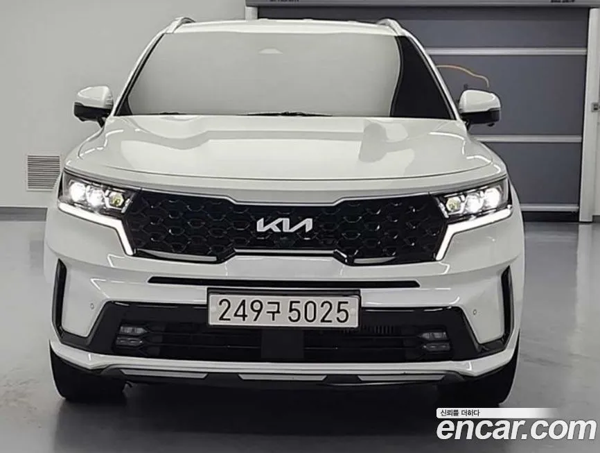 Kia Sorento — фото 6