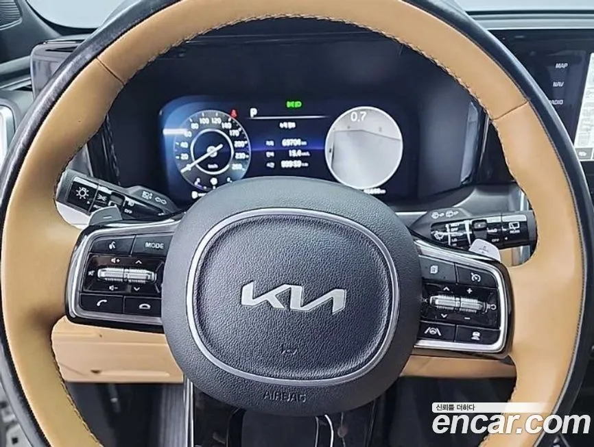 Kia Sorento — фото 9