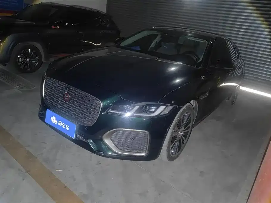 Jaguar XFL — фото 1