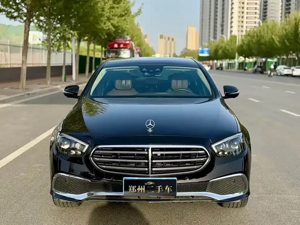 Mercedes-Benz E-Class — фото 10