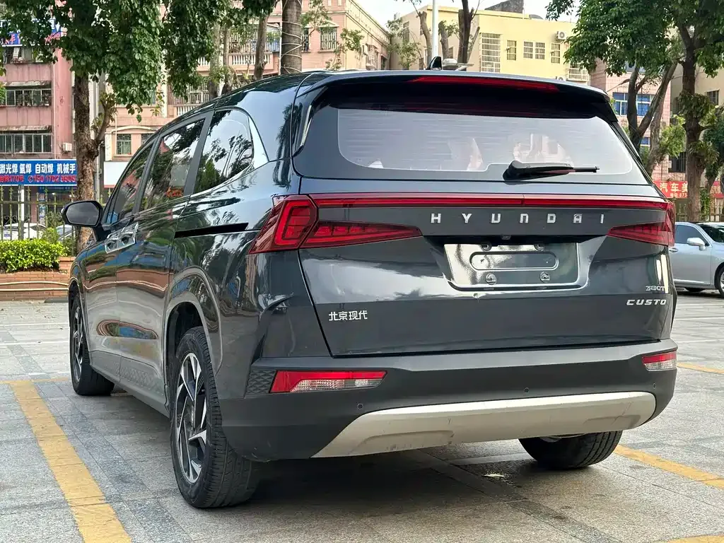 Hyundai Custo — фото 9