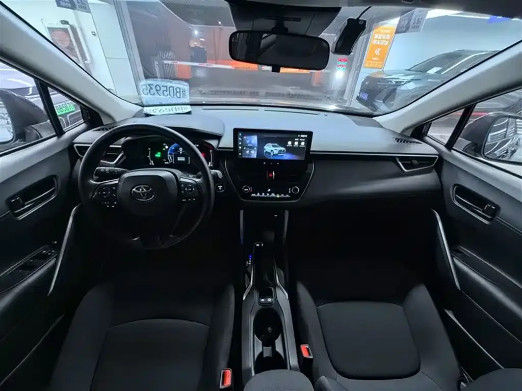 Toyota Corolla Cross — фото 3
