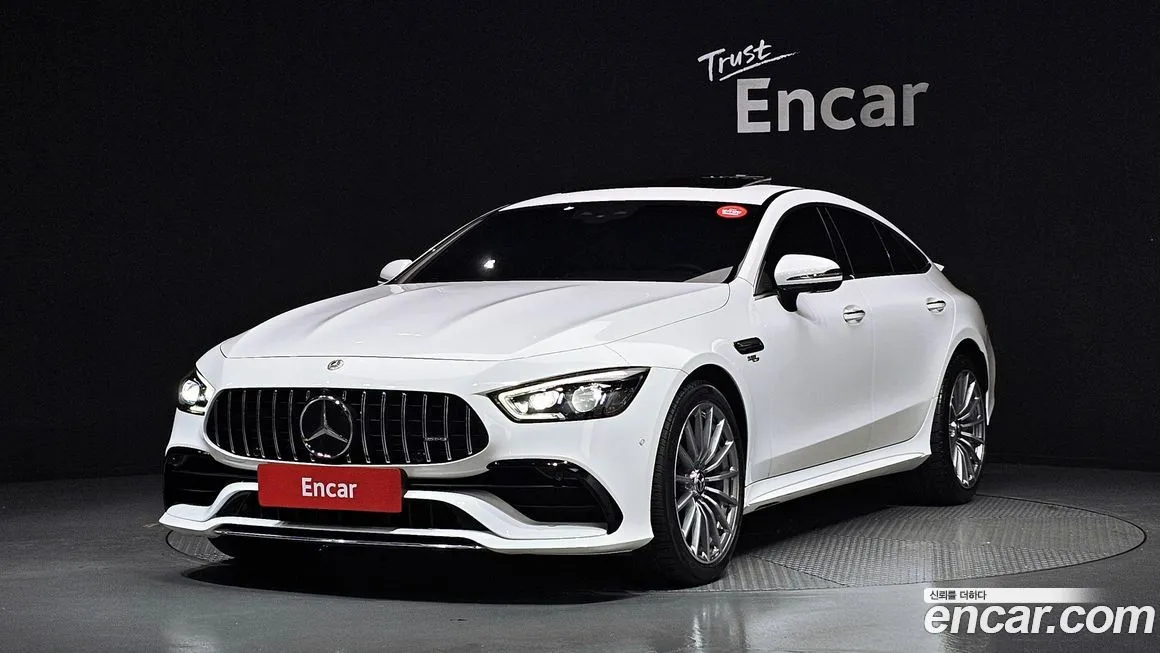 Mercedes-Benz AMG GT — фото 1
