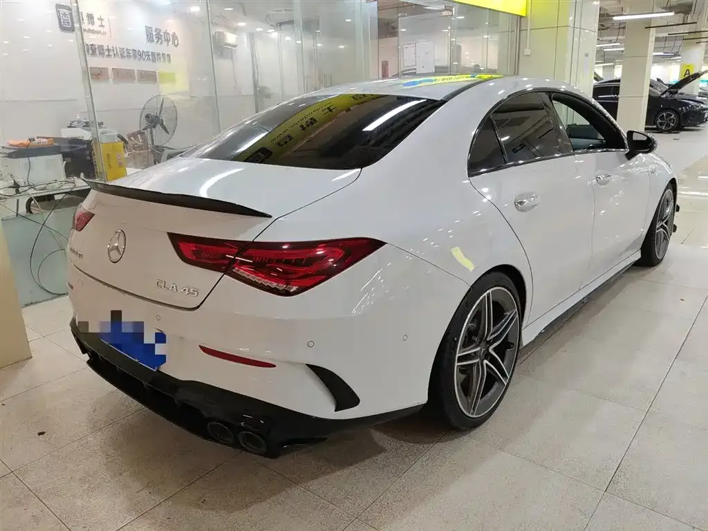 Mercedes-Benz CLA AMG — фото 3