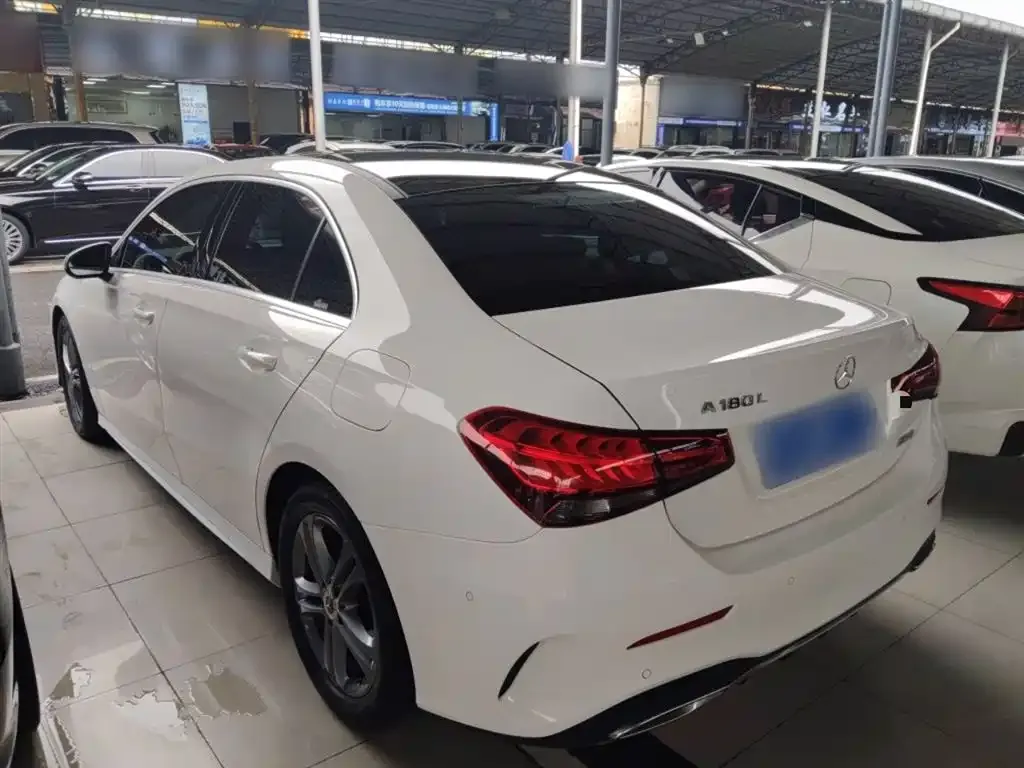 Mercedes-Benz A-Class — фото 10