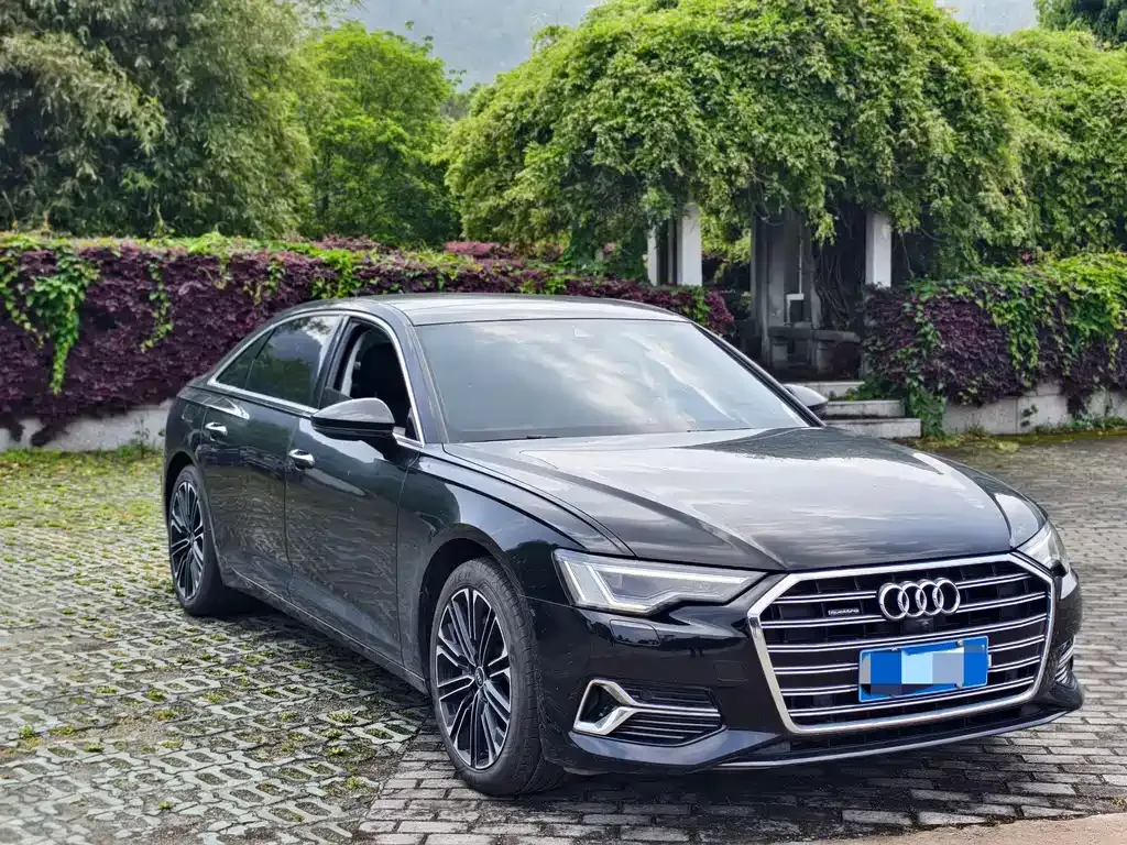 Audi A6L — фото 9