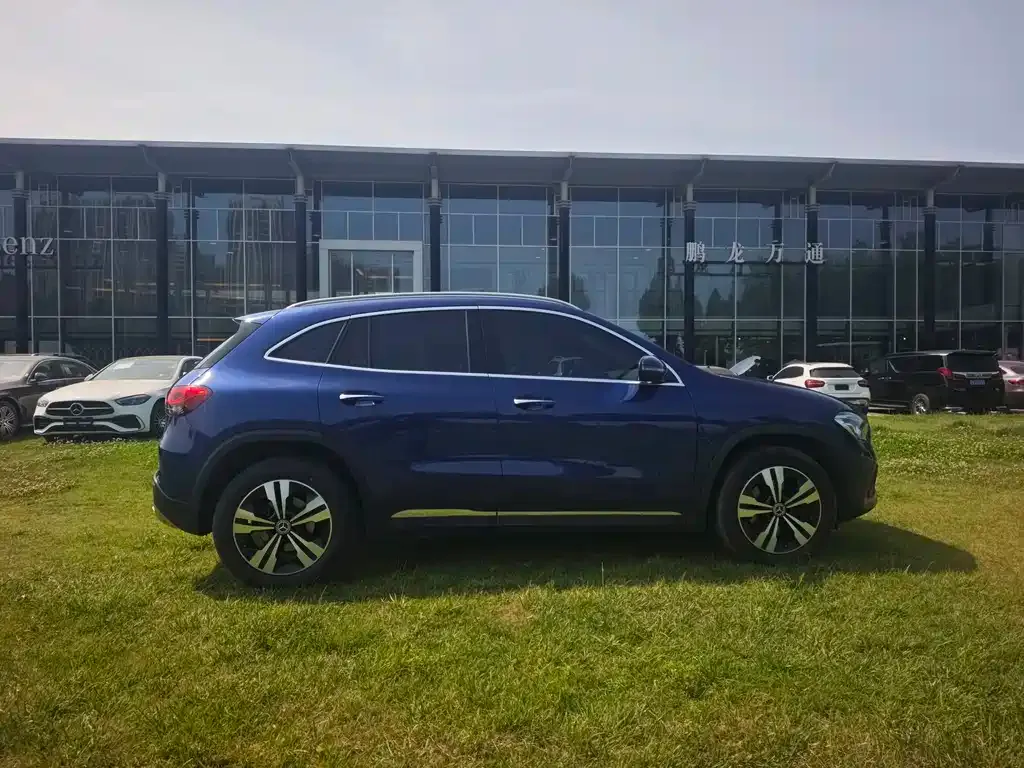 Mercedes-Benz GLA — фото 7