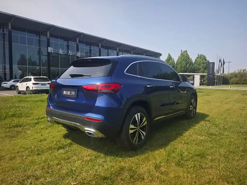 Mercedes-Benz GLA — фото 8