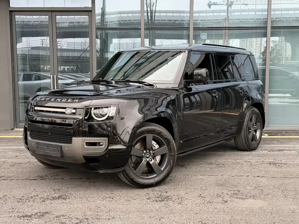 Land Rover Defender — фото 1