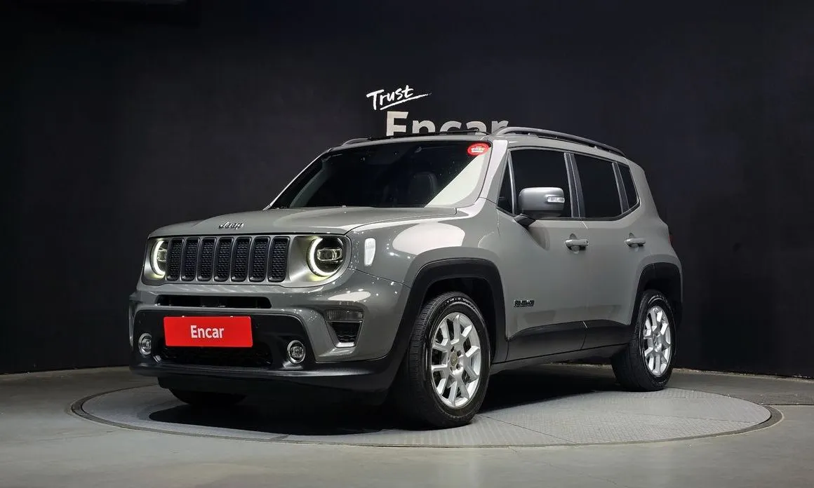 Jeep Renegade — фото 1