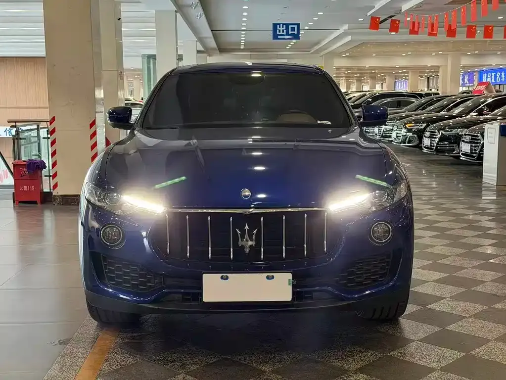 Maserati Levante — фото 9