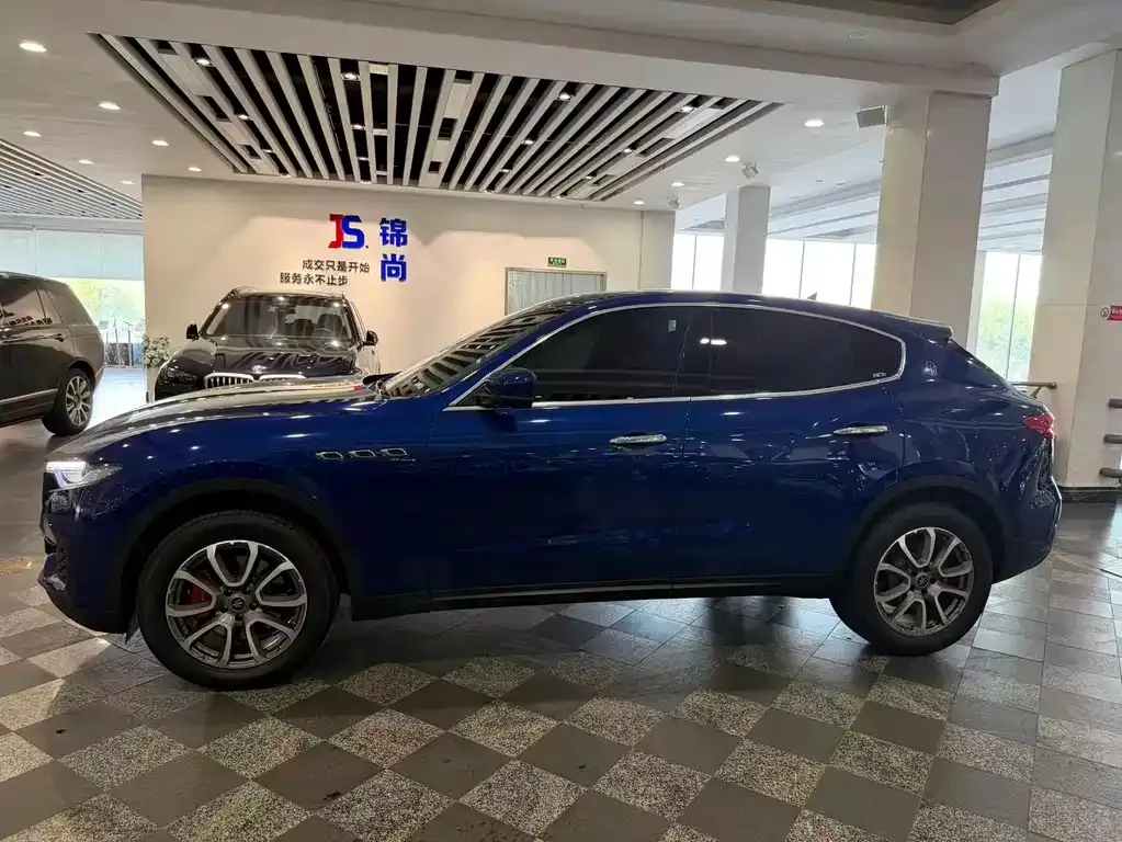 Maserati Levante — фото 7