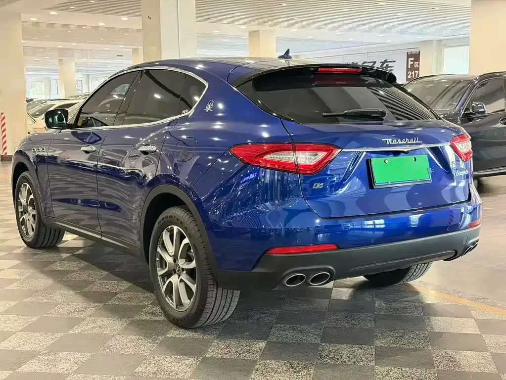 Maserati Levante — фото 10