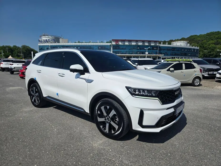 Kia Sorento — фото 5