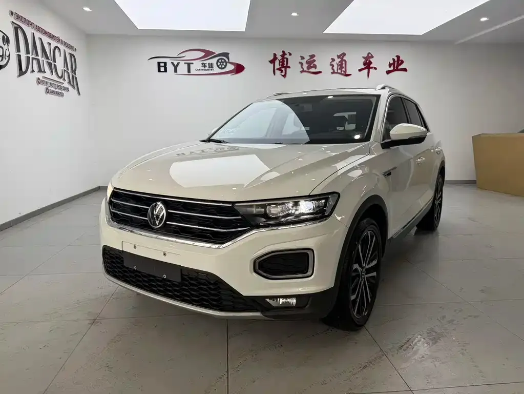 Volkswagen T-Roc — фото 1
