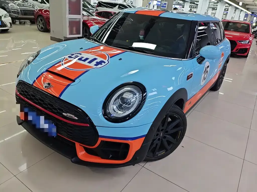 MINI Clubman JCW — фото 1