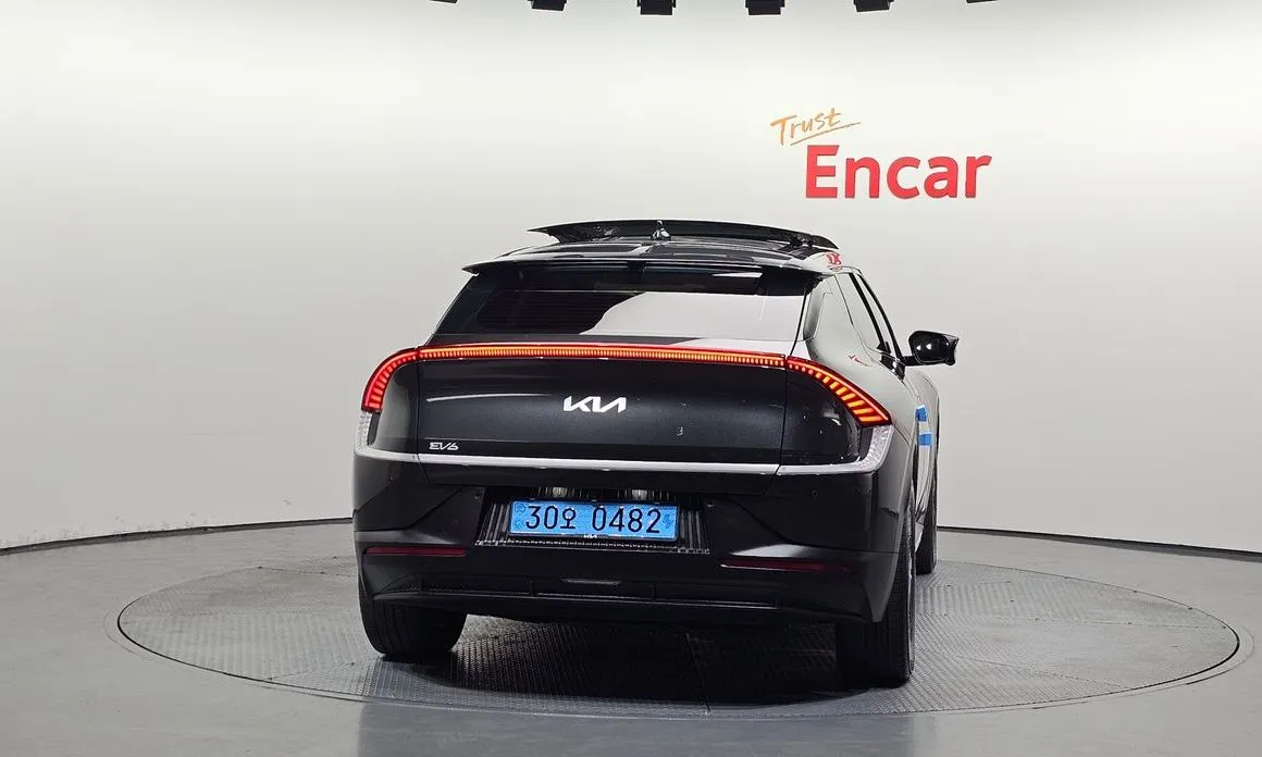 Kia EV6 — фото 2