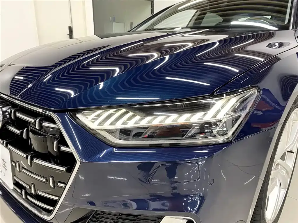 Audi A7L — фото 8