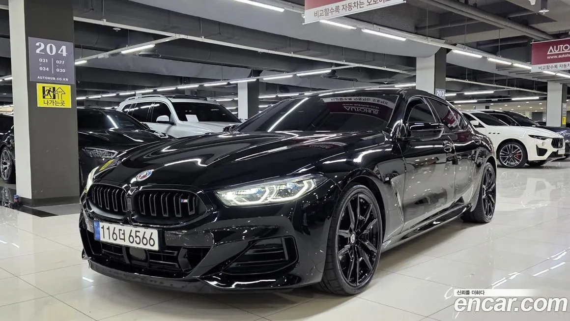 BMW 8-Series — фото 1