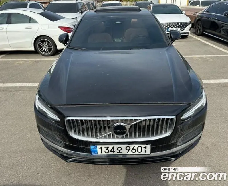 Volvo S90 — фото 1