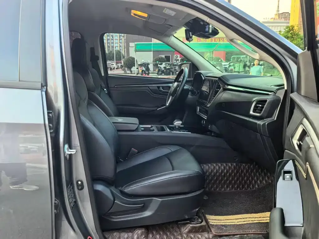Isuzu Lingtuo — фото 9
