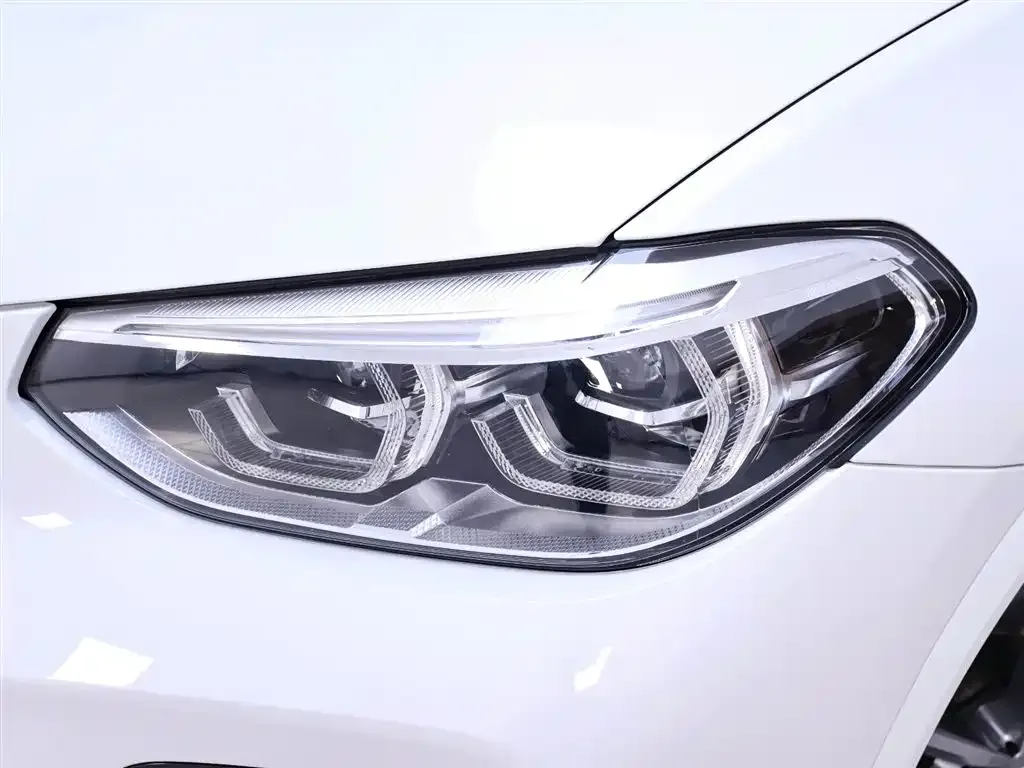 BMW X4 — фото 10
