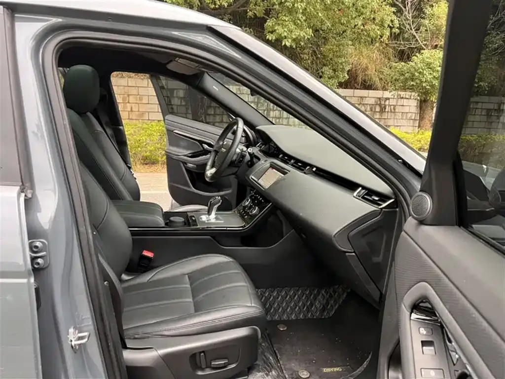 Land Rover Evoque — фото 9