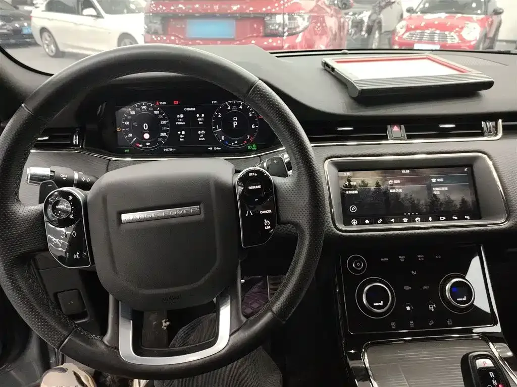 Land Rover Evoque — фото 7