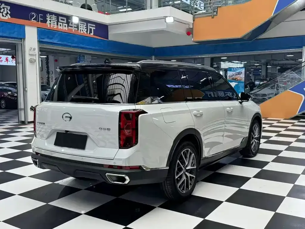 GAC Motor Trumpchi GS8 — фото 3