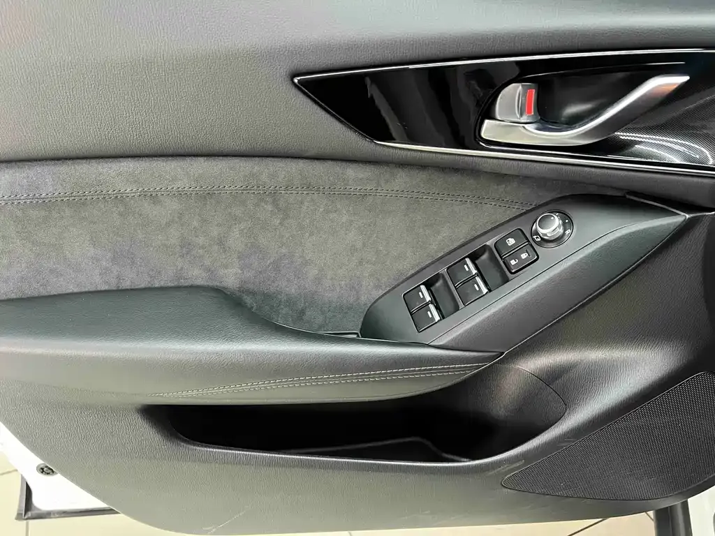 Mazda CX-4 — фото 10