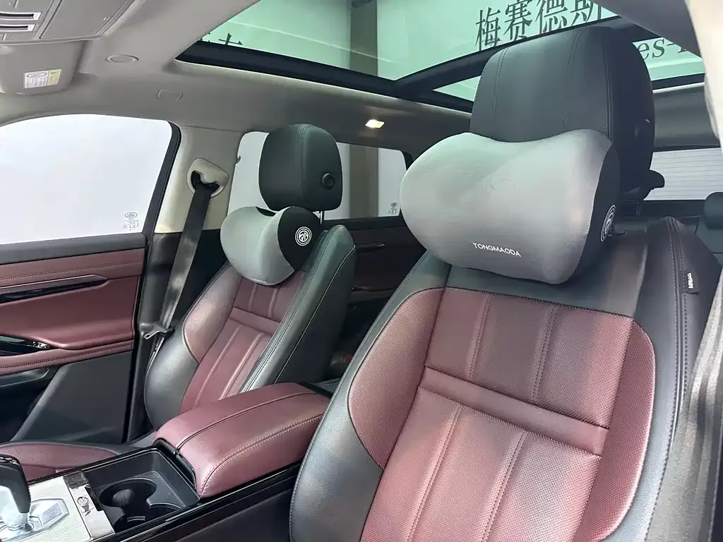 Land Rover Evoque PHEV — фото 10