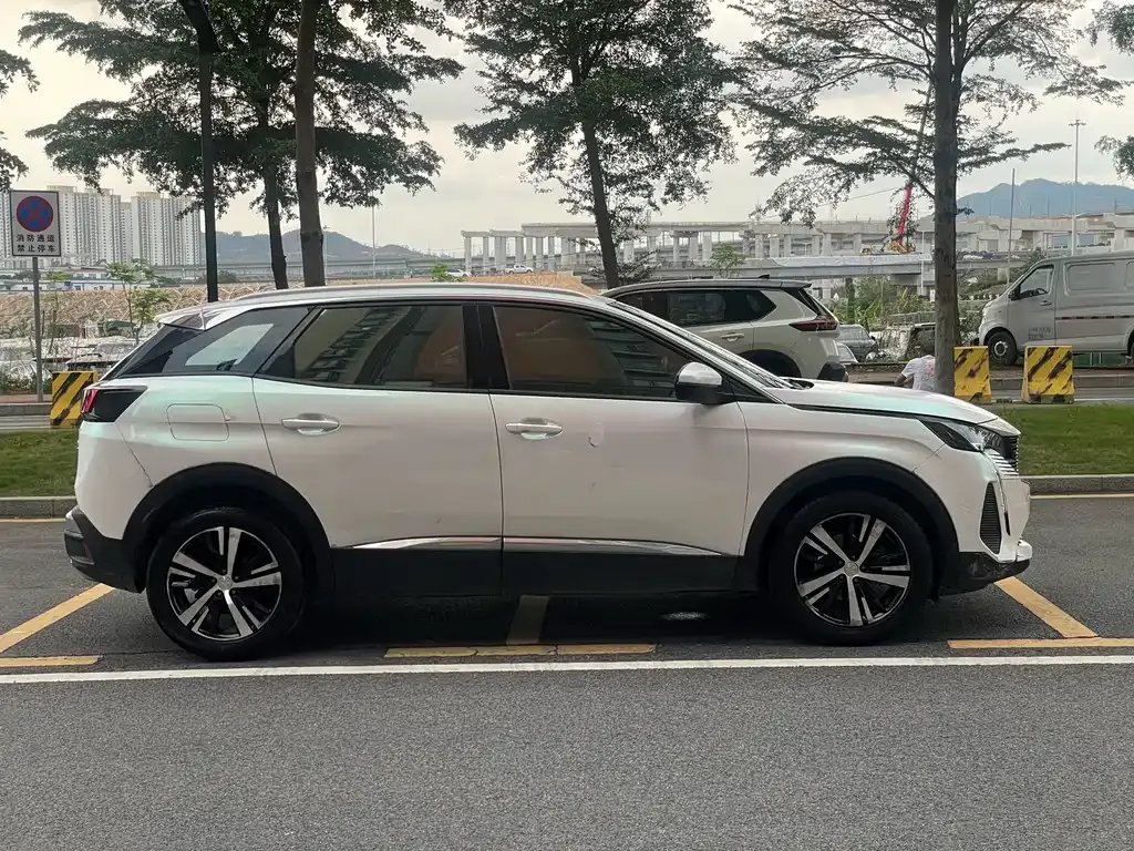 Peugeot 4008 — фото 2