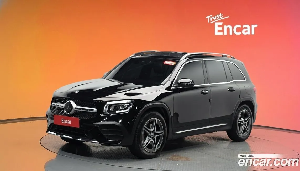 Mercedes-Benz GLB-Class — фото 1