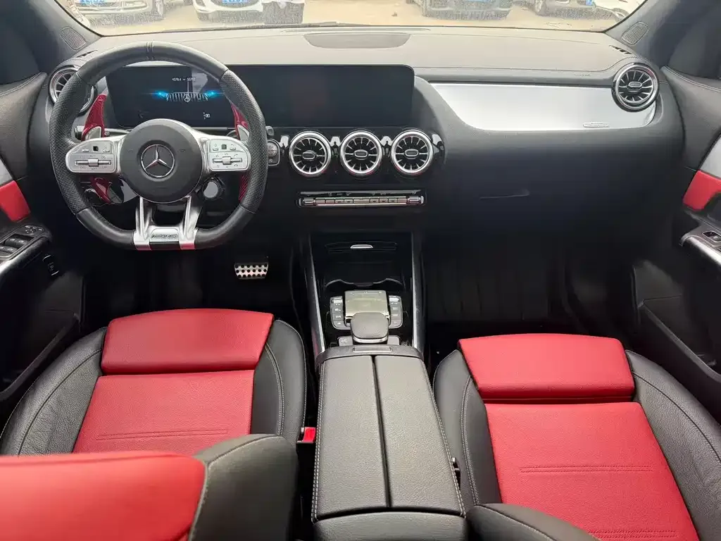 Mercedes-Benz GLA AMG — фото 8