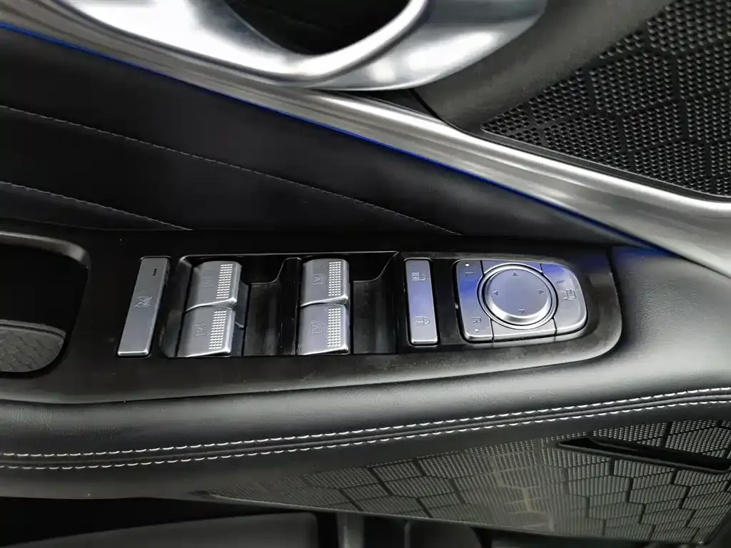 GAC Motor Trumpchi GS8 — фото 6