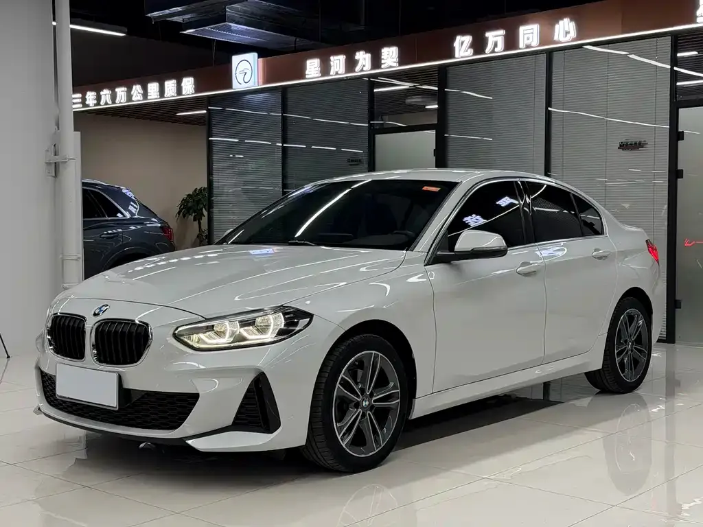 BMW 1 Series — фото 1
