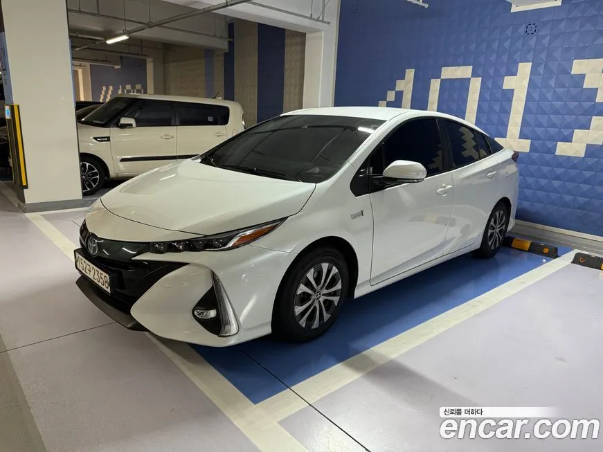 Toyota Prius — фото 8