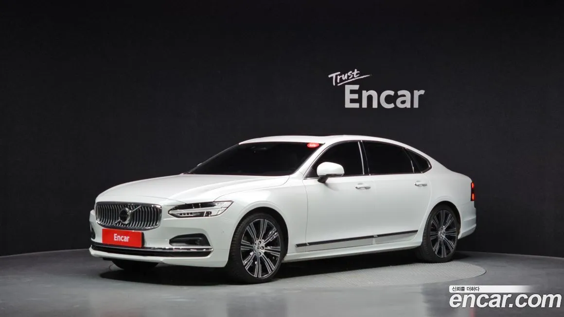 Volvo S90 — фото 1
